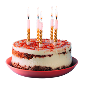 immagine di torta di compleanno con candeline