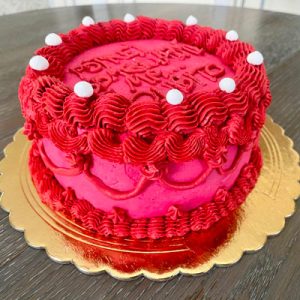 torta di compleanno decorata